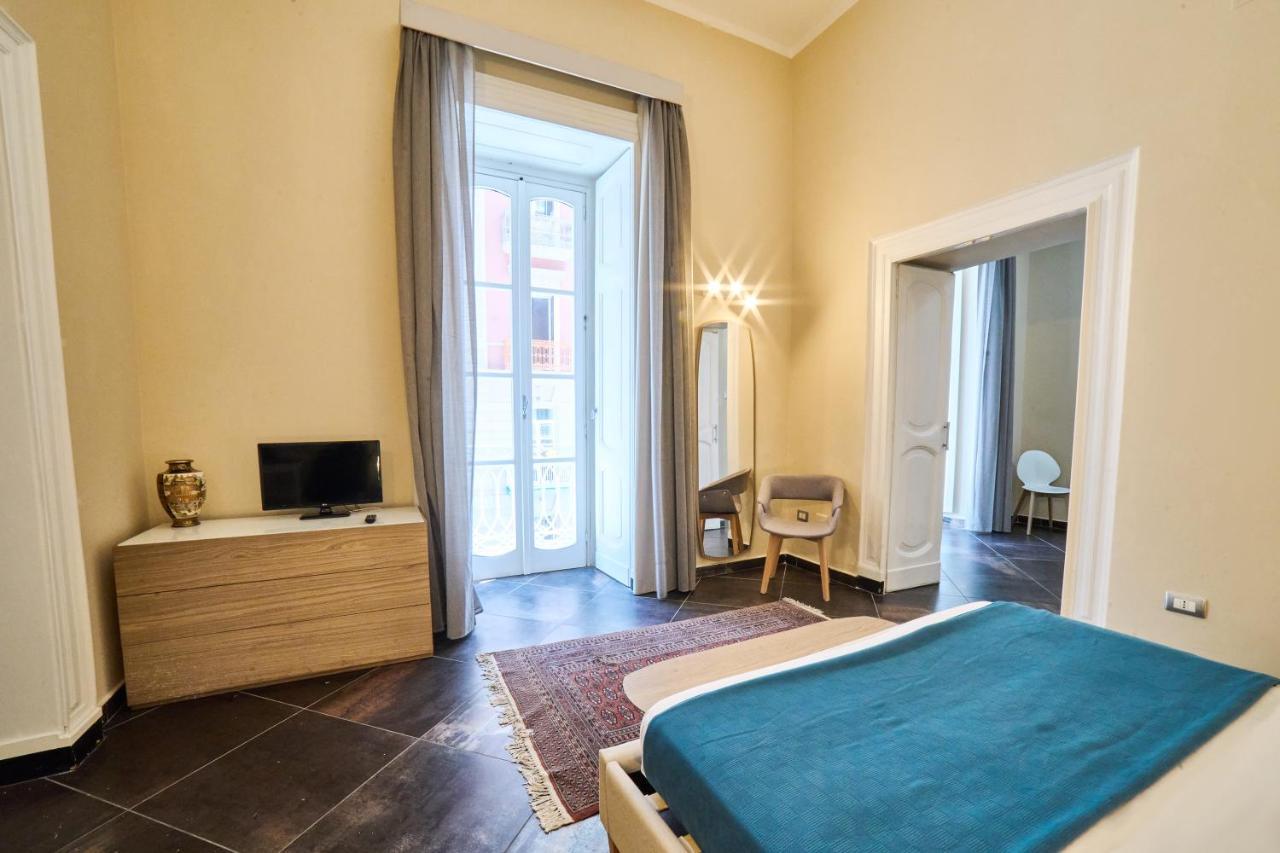 Via Niccolo Tommaseo 14 Apartment Naples Exterior photo